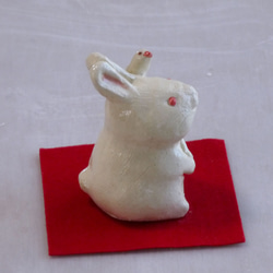 2023生肖陶俑“兔白雀” 第5張的照片