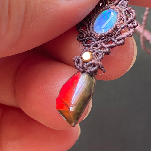 希少石アンモライト×ルビー×オパール×ガーネットのマクラメネックレス