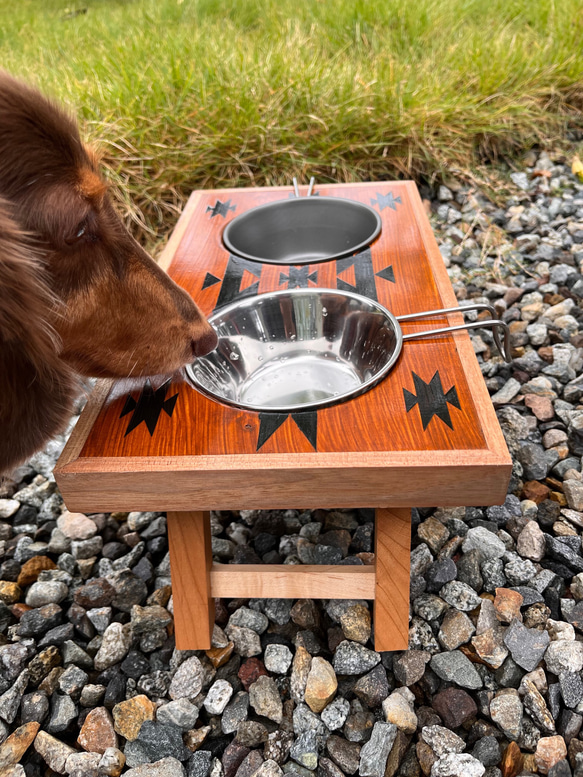 オルテガ柄　犬・猫用フードトレイ　35㎝×20㎝×13㎝ 4枚目の画像