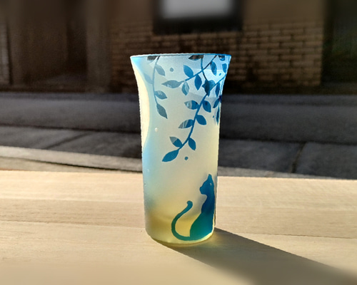 メロウグラスさんの青いお月様の作品 限りなく青い月 - YouTube