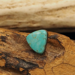 2,5ct Hachita Turquoise ハチタターコイズ H-35 ルース 天然石 ハンドメイド材料 ナチュラル 1枚目の画像