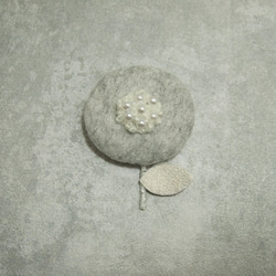 三日月 お月さま クレセントムーン ブローチ cheka* 通販 14153688