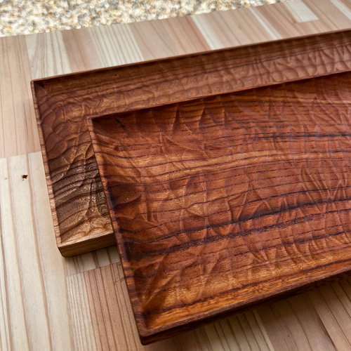 木のプレート「けやき」 表面wave加工 小物入れ オイルフィニッシュ 中