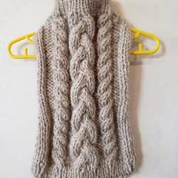 犬服♪ざっくりとしたアラン模様の手編みセーター(ナチュラルベージュ) 1枚目の画像