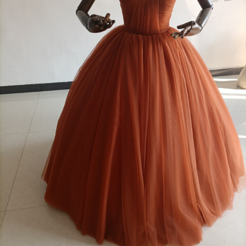 高品質！ パーティードレス テラコッタ色 トレーン ボリューミー  