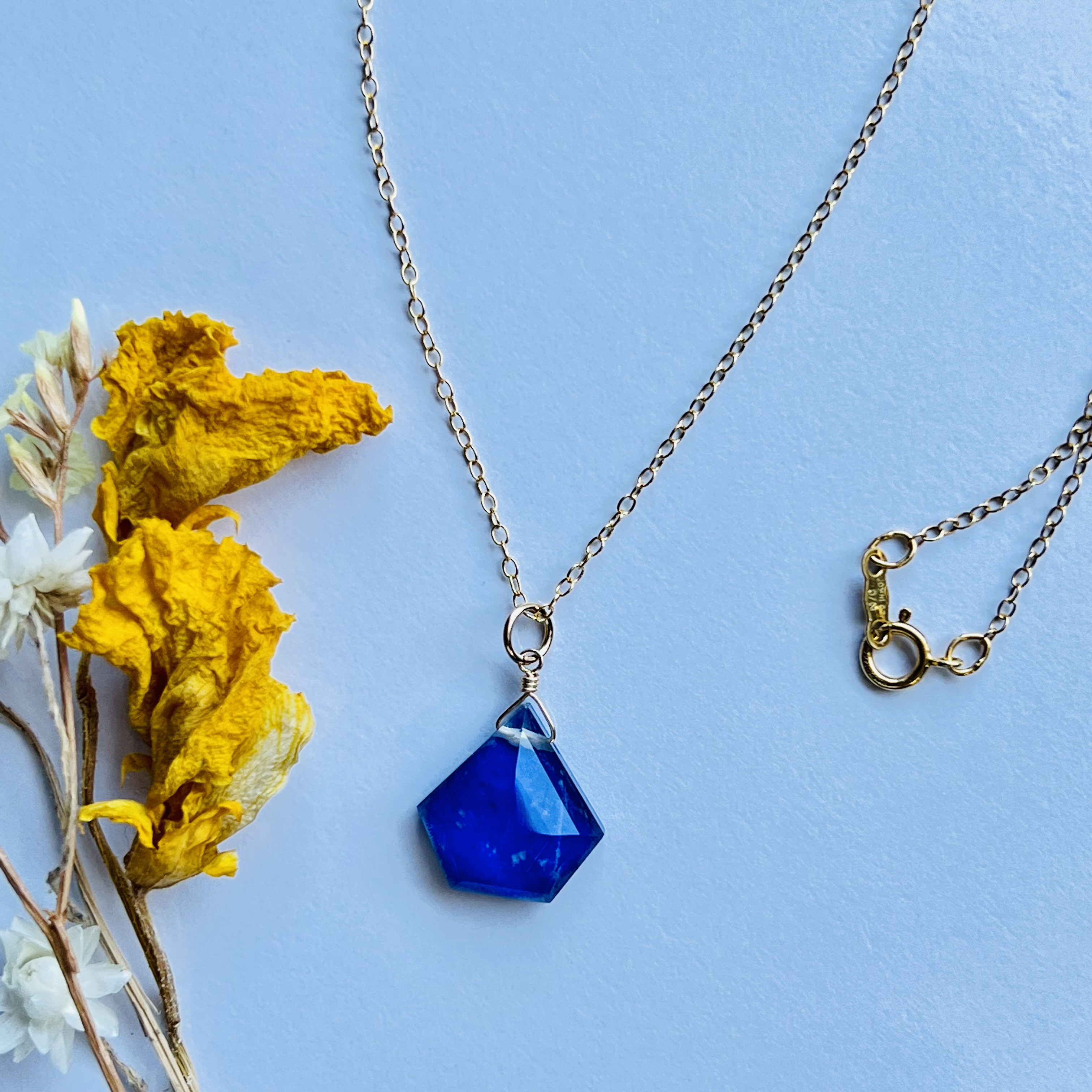 ラピスラズリ クリスタル タブレット 1粒 ネックレス 14kgf 　瑠璃色　鮮やかブルー　ペンダント　ペントップ