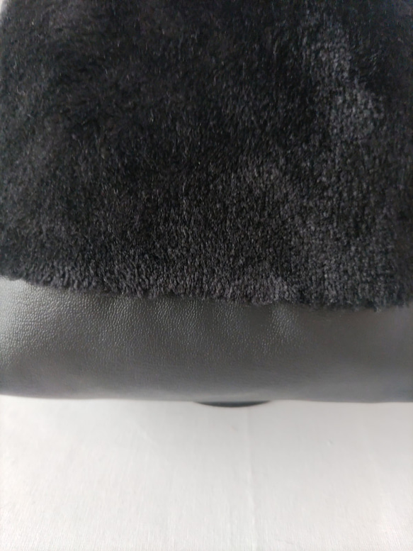 黒のふわふわ巾着ショルダーバッグ 10枚目の画像