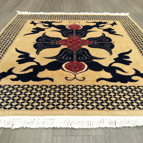 新品 和柄 厚みのある高級カーペット パキスタン手織り絨毯 アクセント