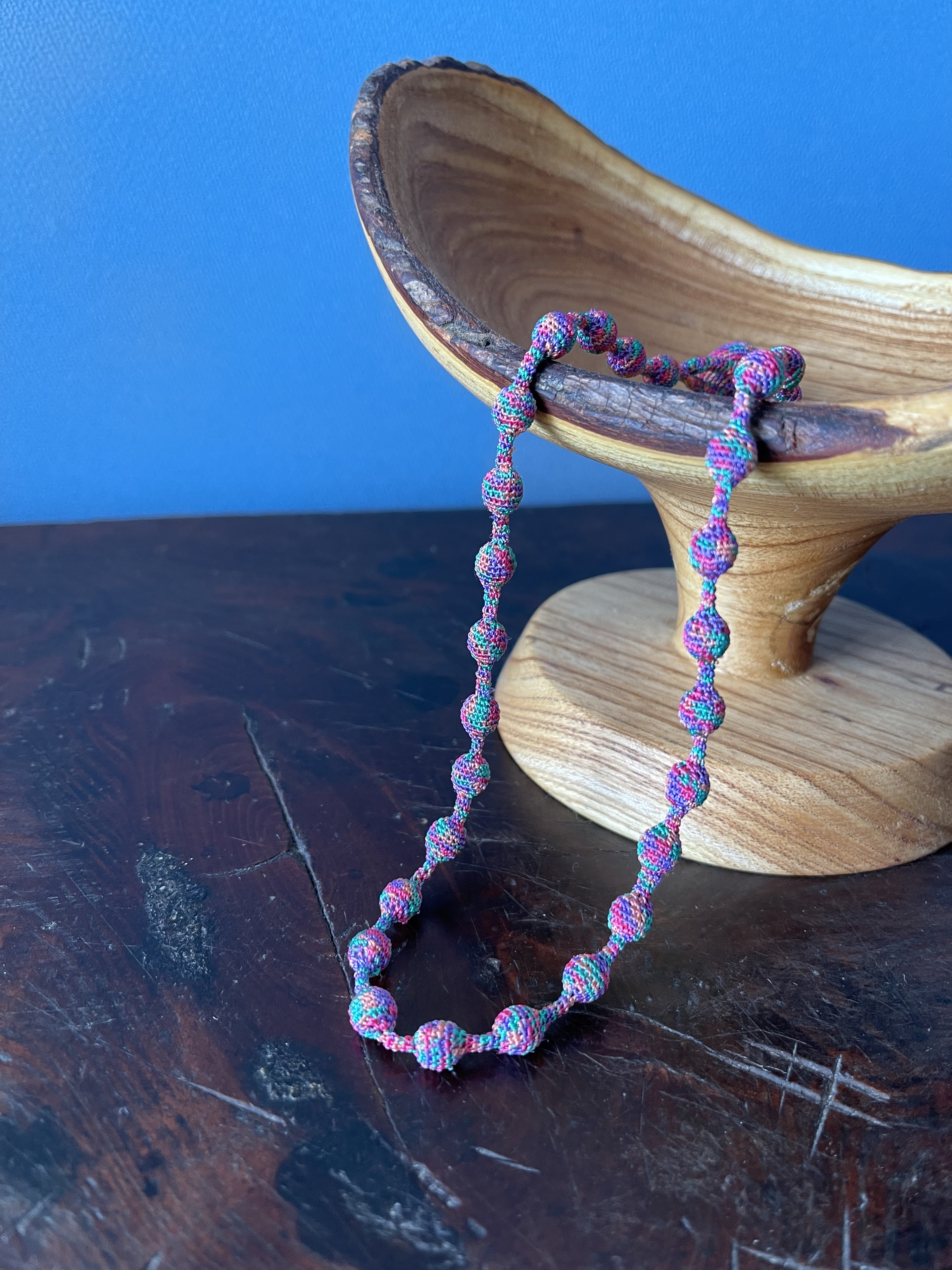 Crochet Balls Rainbow 手編みネックレス