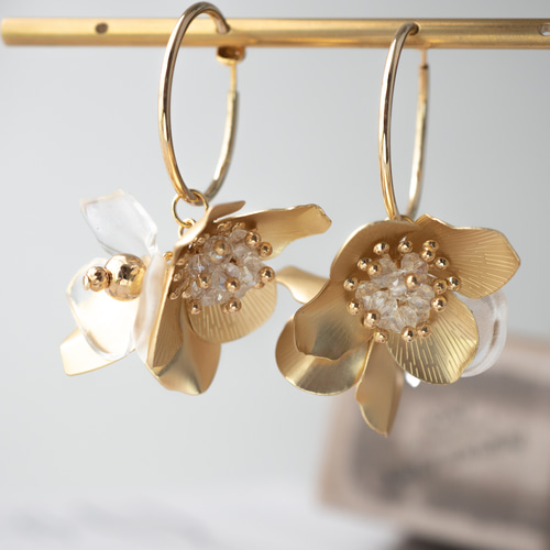1075 シフォン お花 ゴールド ハンドメイド ピアス イヤリング 大ぶり 1075 シフォン お花 ゴールド ハンドメイド ピアス イヤリング 大ぶり