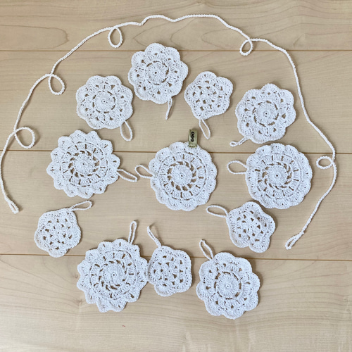未使用☆レース編みオーナメントモビール レース編みガーランド☆*:.モノトーン/日常・イベント／オーナメント