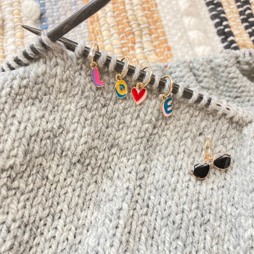 loveハンドメイド品 ステッチマーカー4個セット＋1 ❀ LOVE 金具・チェーン Mikke