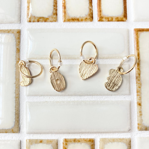 loveハンドメイド品 ステッチマーカー4個セット＋1 ❀ LOVE 金具・チェーン Mikke