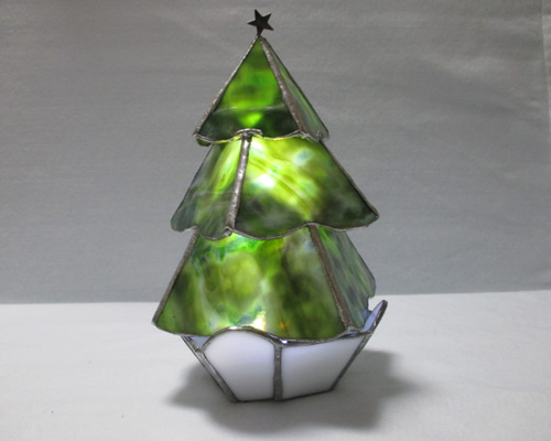 ステンドグラス ツリーランプ♡（シルバー仕上げ） ステンドグラス クリスマスツリー a+e(シルバー仕上げ） | iichi 日々