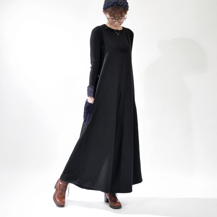 ほっこりケーブル編みポケット＊起毛で暖か＊背中Y字クシュクシュ＊サロペット＊ネイビー