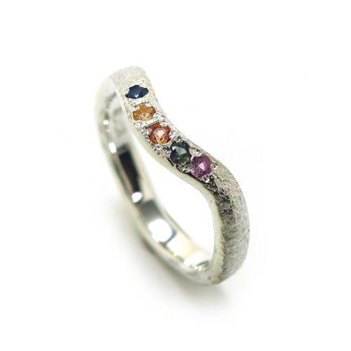 ハンドメイド　シルバー925 シルバーリング　虹入りサファイア サイズオーダーメイド ren ring マルチカラーサファイア5石リング