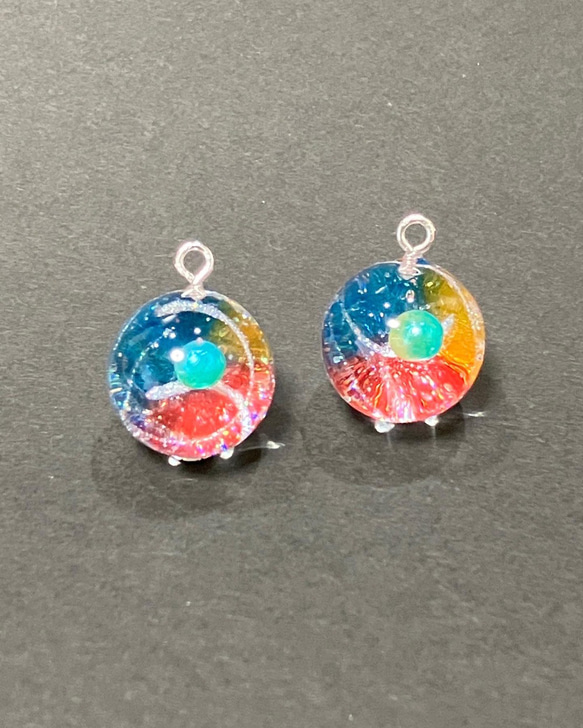 3色カラフル宇宙玉レジンピアス イヤリング ピアス（フック・チェーン