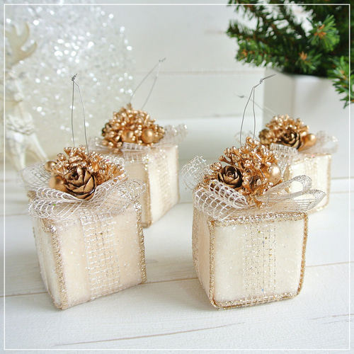 プレゼントボックス クリスマスオーナメント 華やかグリッターラメ