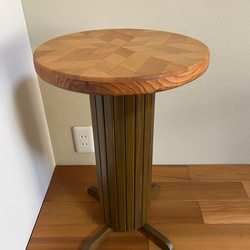サイドテーブル/飾り台（寄木装飾※寄木細工） 1枚目の画像