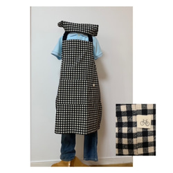 ギンガムチェック黒・エプロン&三角巾セット・140/150/160サイズ・男女兼用 1枚目の画像