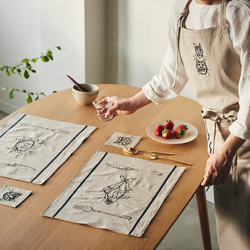+HAyU fabric -kitchen fabrics- コットンリネン刺繍ランチョンマット 2枚目の画像