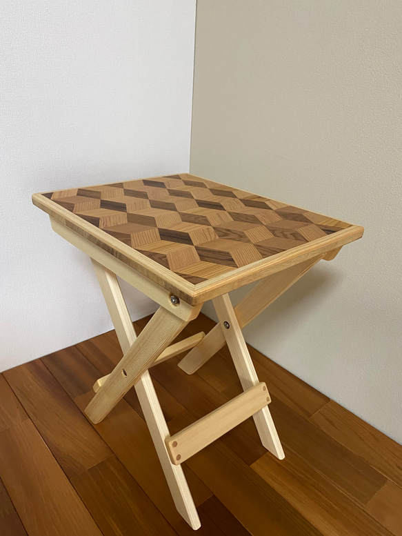 サイドテーブル・スツール【折りたたみ式】【寄木装飾:立体感模様】 5枚目の画像