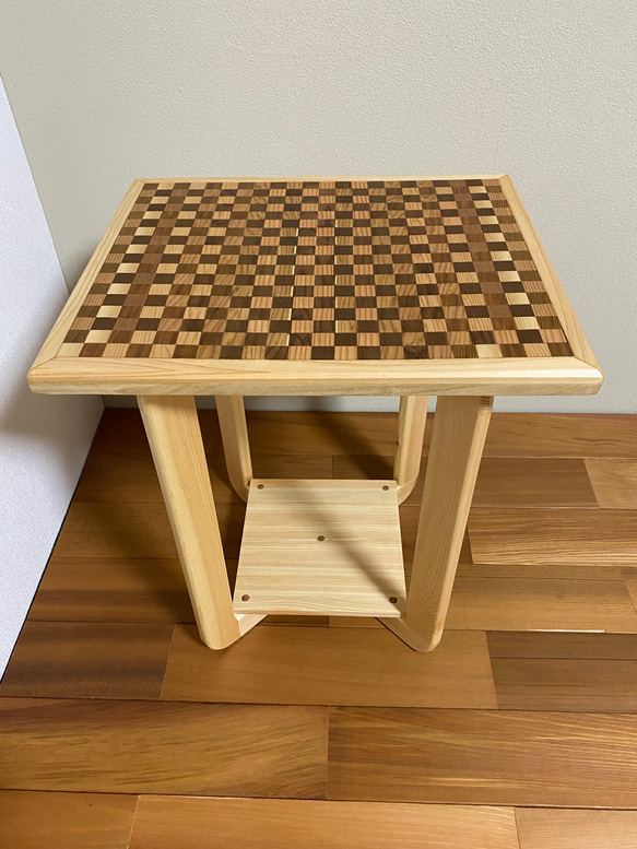 サイドテーブル/飾り台（寄木装飾※寄木細工） 1枚目の画像