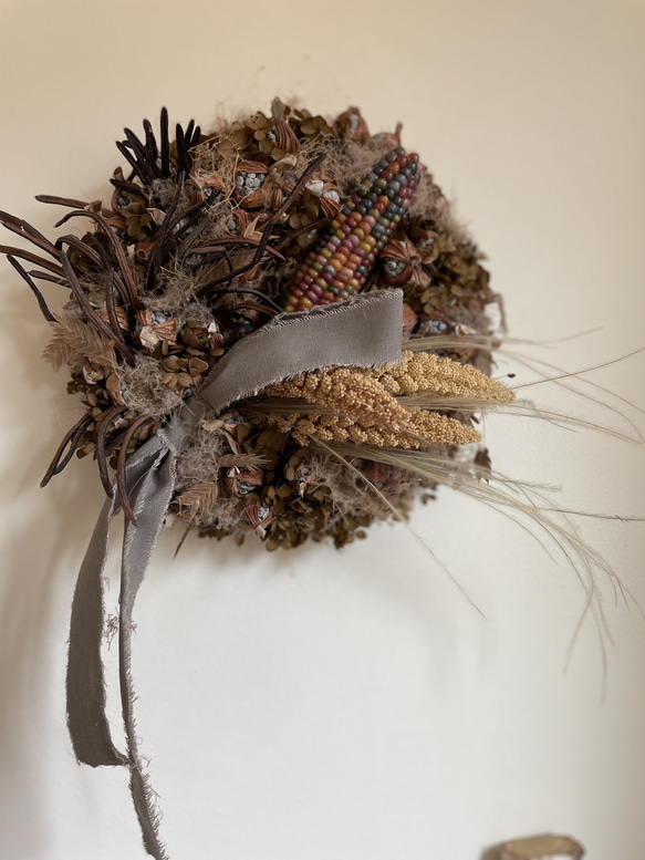 【本日！4000yen】Dried Gettou Wreath (月桃リース) withレインボートウモロコシ 4枚目の画像