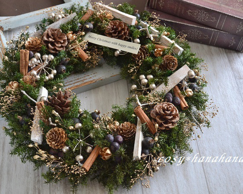 ブラックゴールドの大人クリスマスwreath リース cosy 通販 14857470