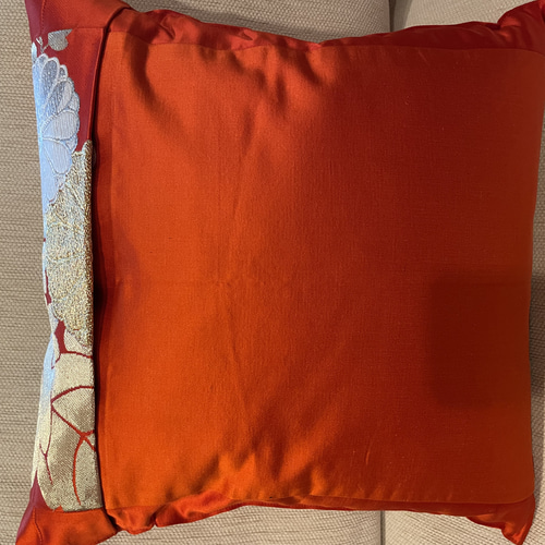 豪華刺繍の袋帯で作った正絹クッションカバー 帯リメイク40cm