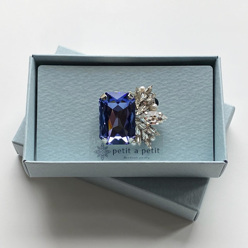 SWAROVSKI スワロフスキー ブローチ 惑星 アクセサリー 箱付き SWAROVSKI スワロフスキー ブローチ 惑星 アクセサリー 箱付き