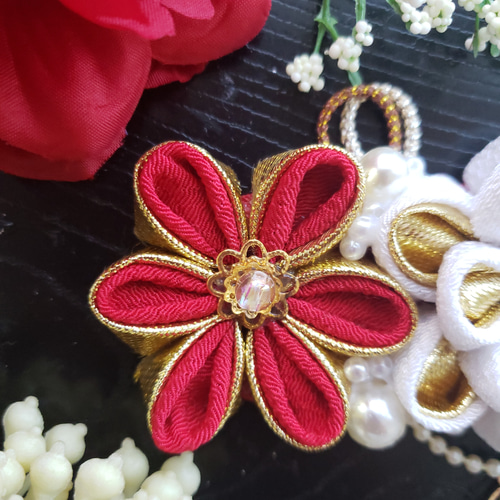 つまみ細工　帯留め　帯飾り　七五三　成人式　花魁　着物　振り袖　金　パール つまみ細工 帯留め 帯飾り 七五三 成人式 金 花魁 振り袖 着物 帯