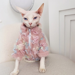 猫服 ペット服 ネコ 花びら猫ふわふわの虹色コート 3色 ファクション 春 秋 冬 防寒 猫コート スフィンクス猫 4枚目の画像