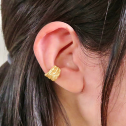 取れにくいイヤーカフ /embraided ear cuffs / 金糸で縫い上げたイヤーカフ 7枚目の画像