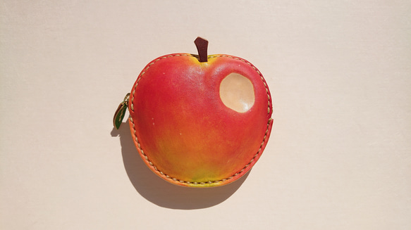 特別なリンゴ かじったやつ 1枚目の画像