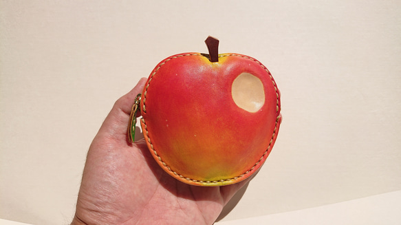 特別なリンゴ かじったやつ 2枚目の画像