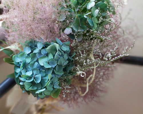 スモークツリー とアンティーク紫陽花の2wayガーランド　ライスフラワー ガラスベース付きだから嬉しい！スモークツリーとアンティーク