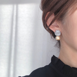 グレー×キスカハニーコットンパール　＊サージカルステンレスピアス　樹脂/チタン/k14gf/イエロー/黄色 3枚目の画像