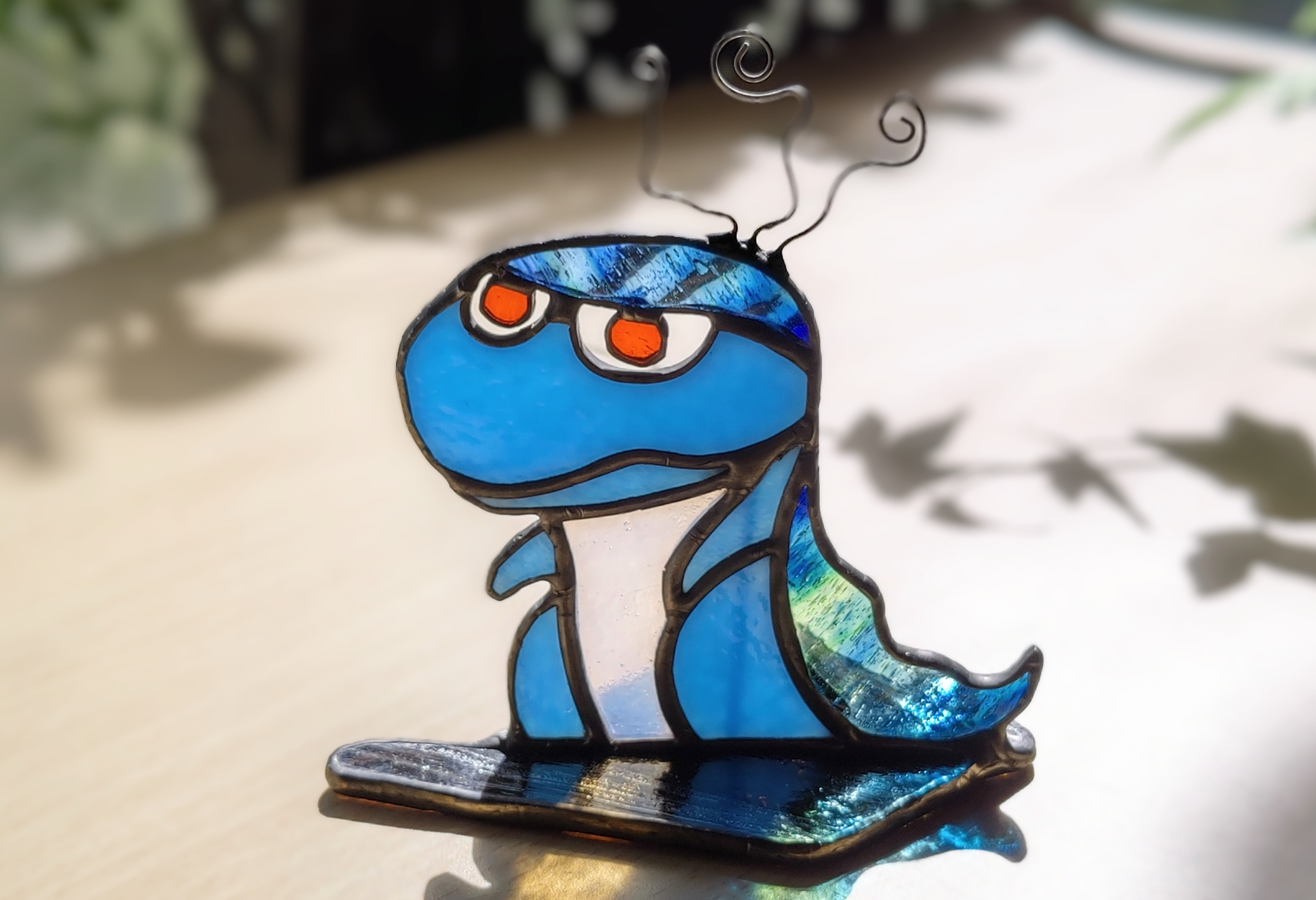 ティラノサウルスだぞー。(カード立て)