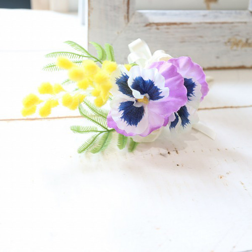 春婚 パンジーとミモザの春花mixブーケ ラベンダー クラッチ 304