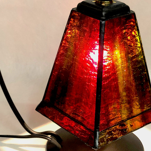 ノスタルジーシリーズ!! ステンドグラス ランプシェード(レッド