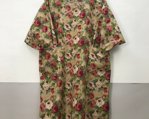 花柄割烹着 b83e95f9676547a17f937e2ec28d4e