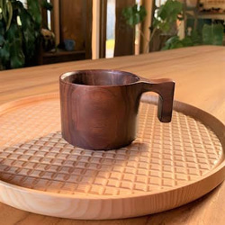 【☆人気です】たっぷり入る 木製マグカップ　wooden mag　ウオールナット0049 1枚目の画像