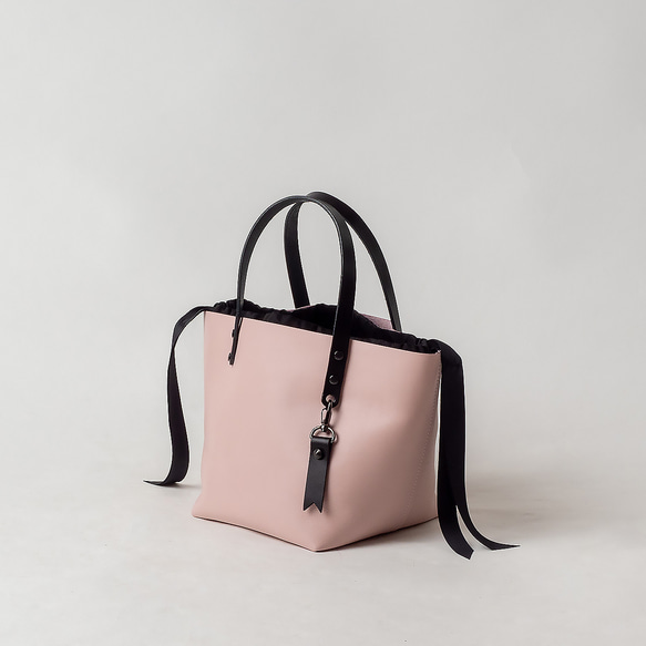 本革レザー　ミニマル　TOTE！ PINK x BLACK 2枚目の画像