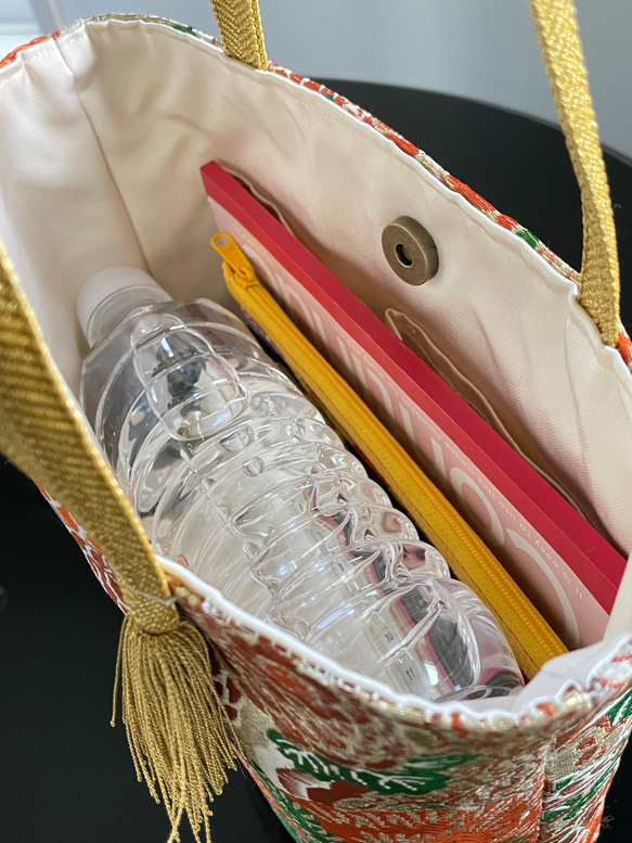 帯リメイクバッグ　鶴と菊の花　丸帯　トートバッグ　和装バッグ　帯バッグ　 7枚目の画像