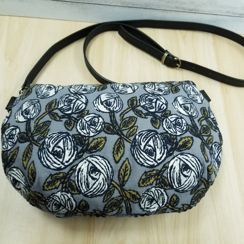 ミナペルホネン ハンドメイド ショルダーバッグ☆ u)ミナペルホネン