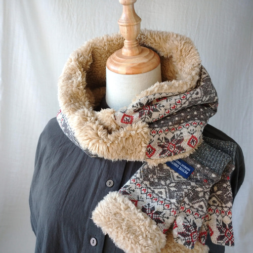 クロスデザインのコンパクトスヌード ＊ 北欧風snow柄ニット ブラウン