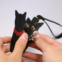 『受注作品』猫型のキーケース（１本タイプ・レザー・革・黒） 3枚目の画像