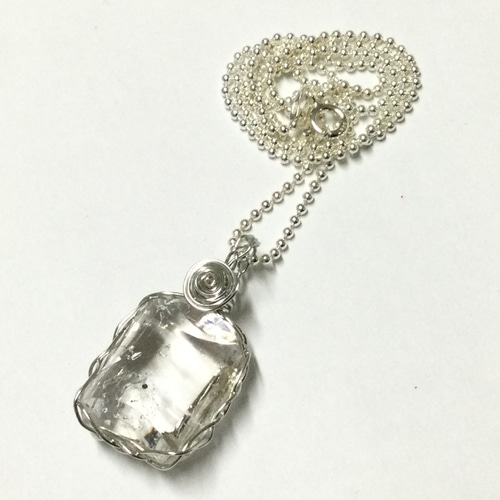 【ウォーターインクォーツ】水晶⭐︎水・鉱物入り⭐︎動く⭐︎ネックレスsilver925 激レア！一点物☆送料無料 ヒーリングストーン 天然石 ヒマラヤ