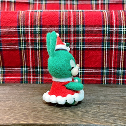 うさちゃん(緑)クリスマスver.羊毛フェルト 4枚目の画像